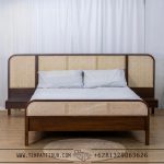 Tempat tidur jati minimalis modern headboard rotan TT-035