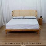 Tempat tidur jati retro modern kombinasi rotan TT-085